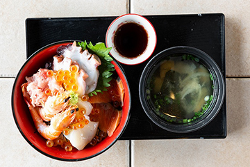 海鮮丼